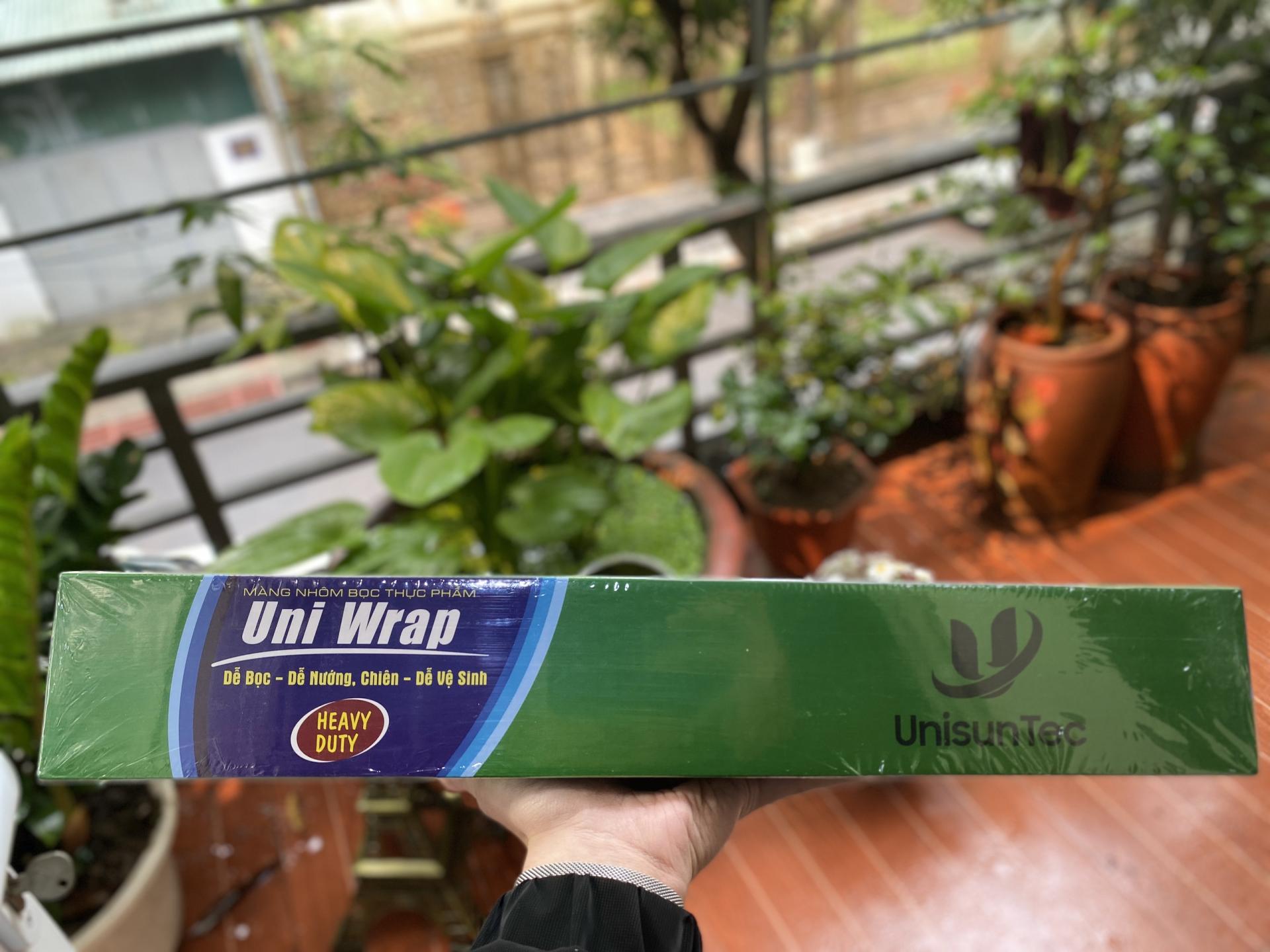 cuộn giấy bạc nướng